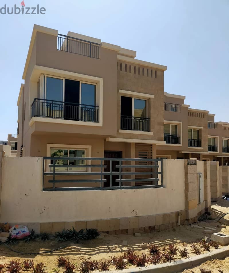 Townhouse corner for sale in an all-villa compound in the heart of Taj City Compound, area of ​​158 square meters + private garden, directly in front 3