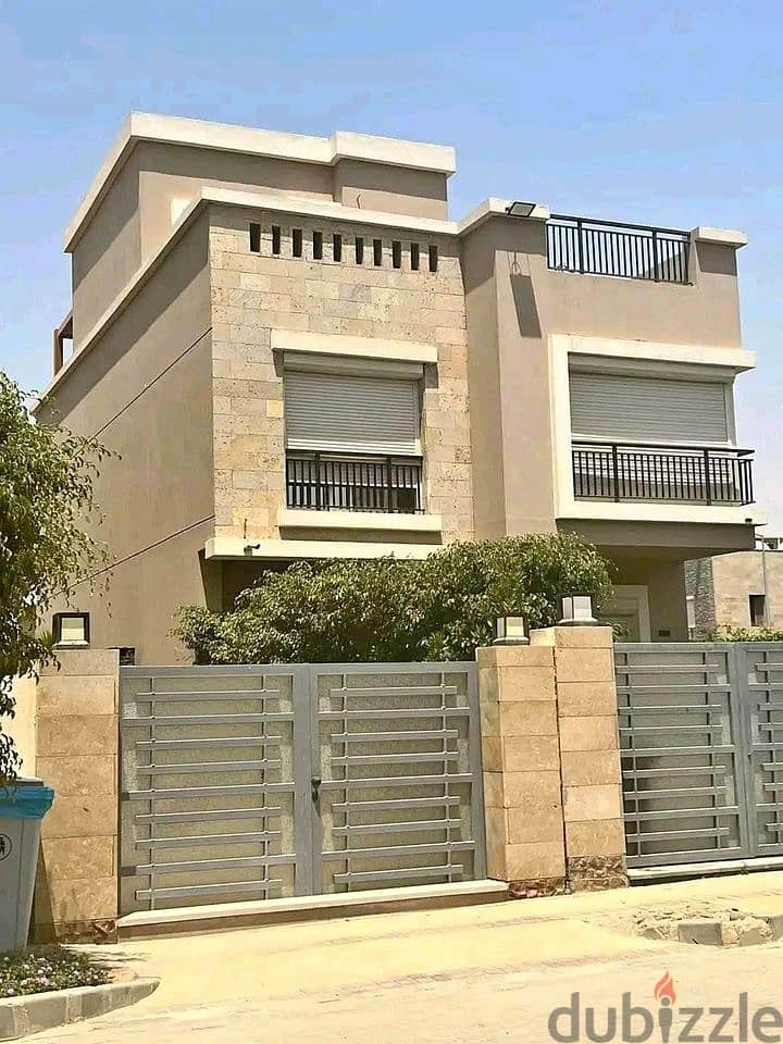 Luxury villa for sale in Taj City compound, a very special location in front of Cairo Airport, also with a 42% discount on cash (ask about the rest of 4