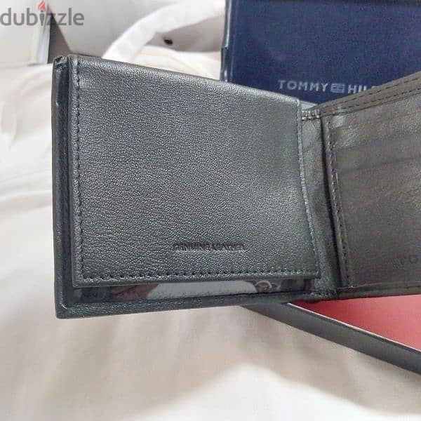 Tommy Hilfiger Passcase and Valet Wallet Genuine Leather 4