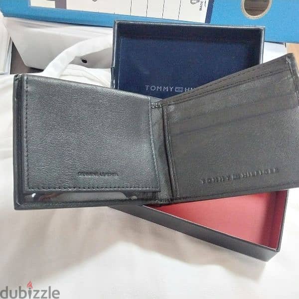 Tommy Hilfiger Passcase and Valet Wallet Genuine Leather 5