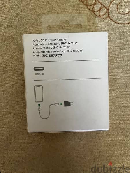 USB-C 20w power adapter for Iphone 0