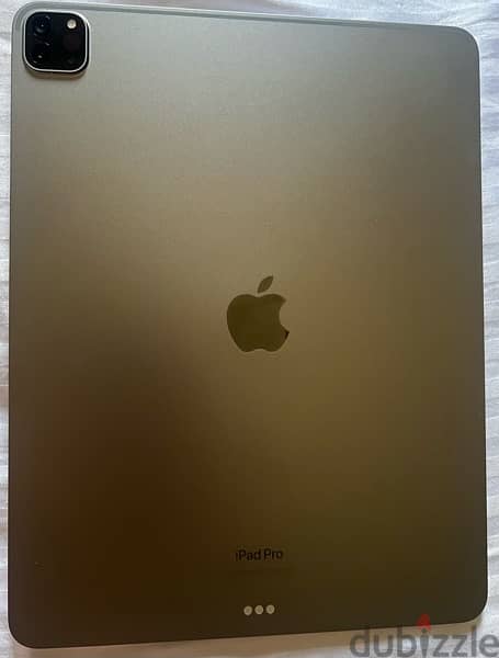 iPad Pro (12.9-inch) (6th generation) 1
