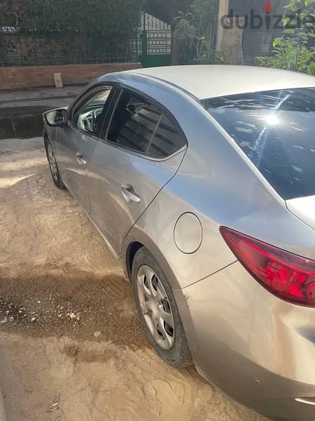 Mazda 3 2015 like new-مازدا ٣ كالجديدة عداد ١٣٦٠٠٠ كيلو 1