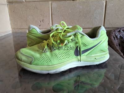 Nike lubarlon + size 45