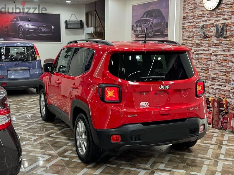 Jeep Renegade 2022 only 20.000 km 4