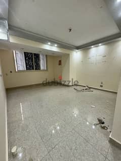 شقة للايجار في مدينة نصر الحي السابع قريب من المحكمة ٣ نوم رسبشن حمام