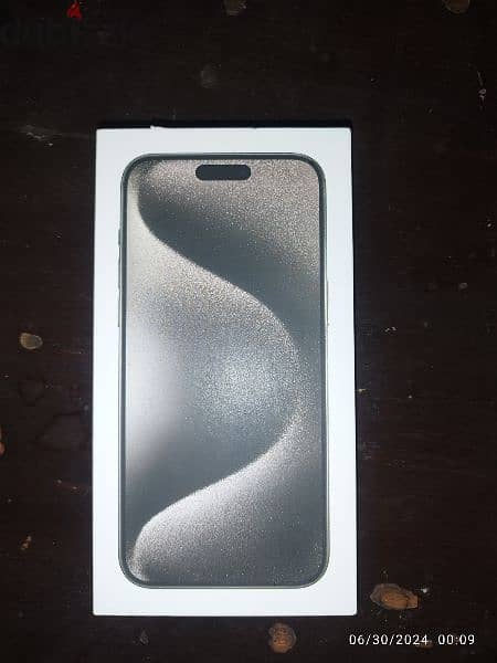Iphone 15 Pro Max 256 Gb - 20 W Charger - Cover 1