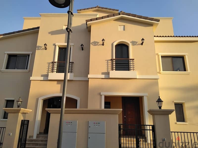 Twin House 320 m Ready to move for sale at Uptown Cairo - Emaar 1