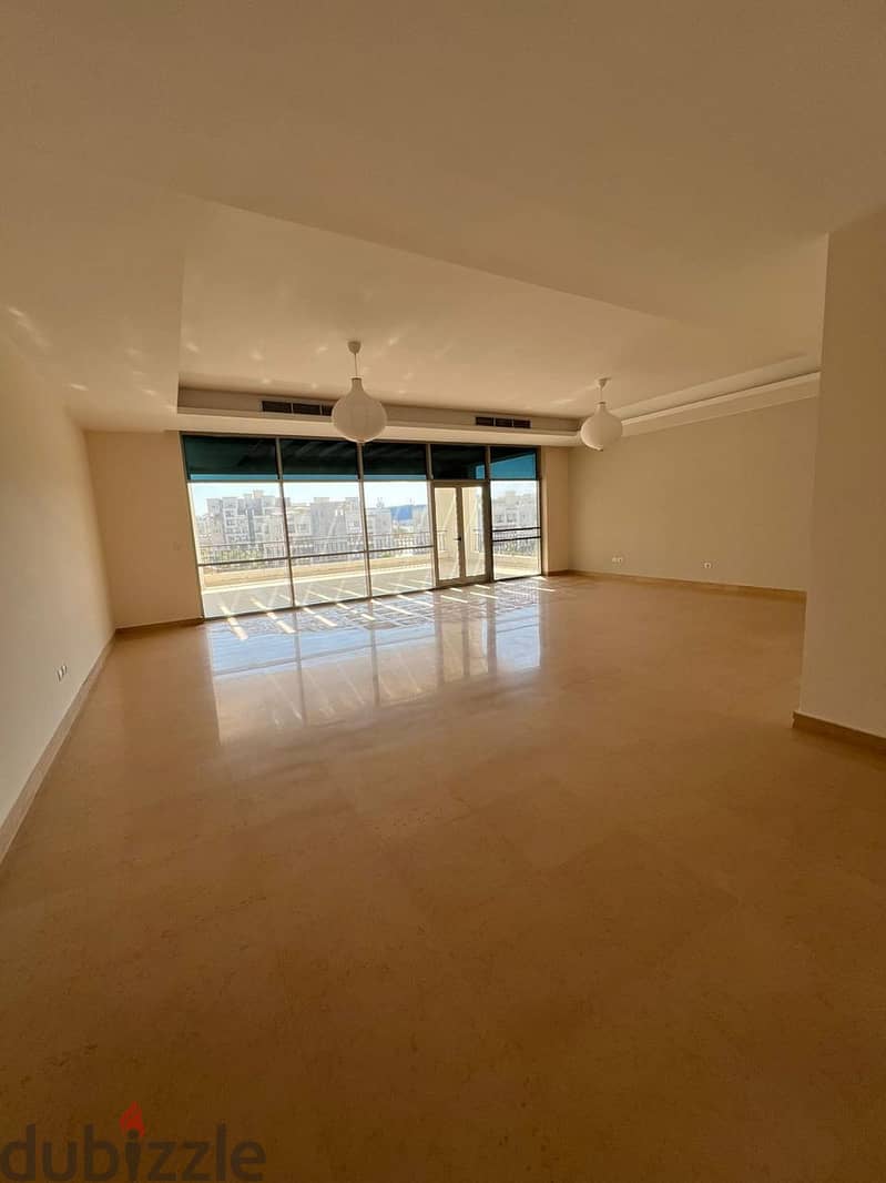 For Rent Penthouse 418 M2 Amazing View in Compound CFC 1