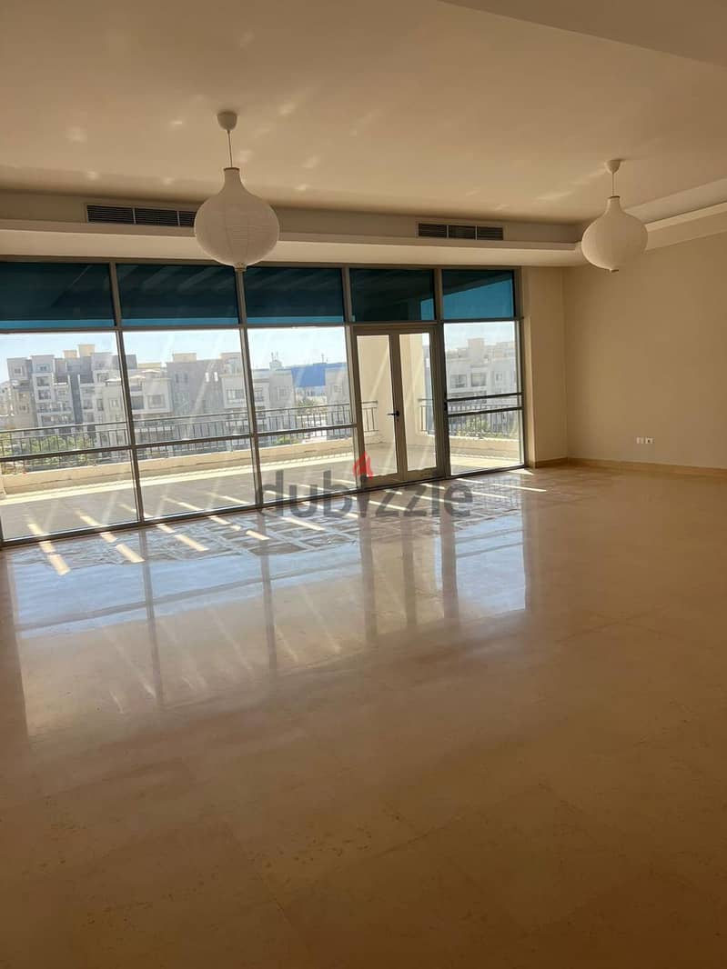 For Rent Penthouse 418 M2 Amazing View in Compound CFC 6