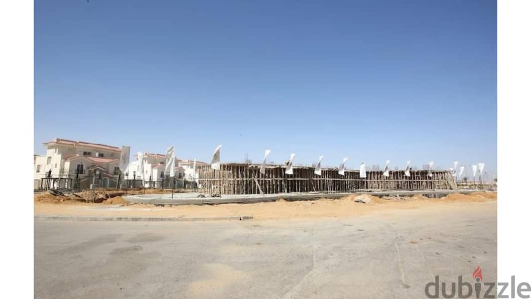 Ground shop in the middle of the villa area Avenue Elmaqsed with 25% downpayment افينيو مول 5