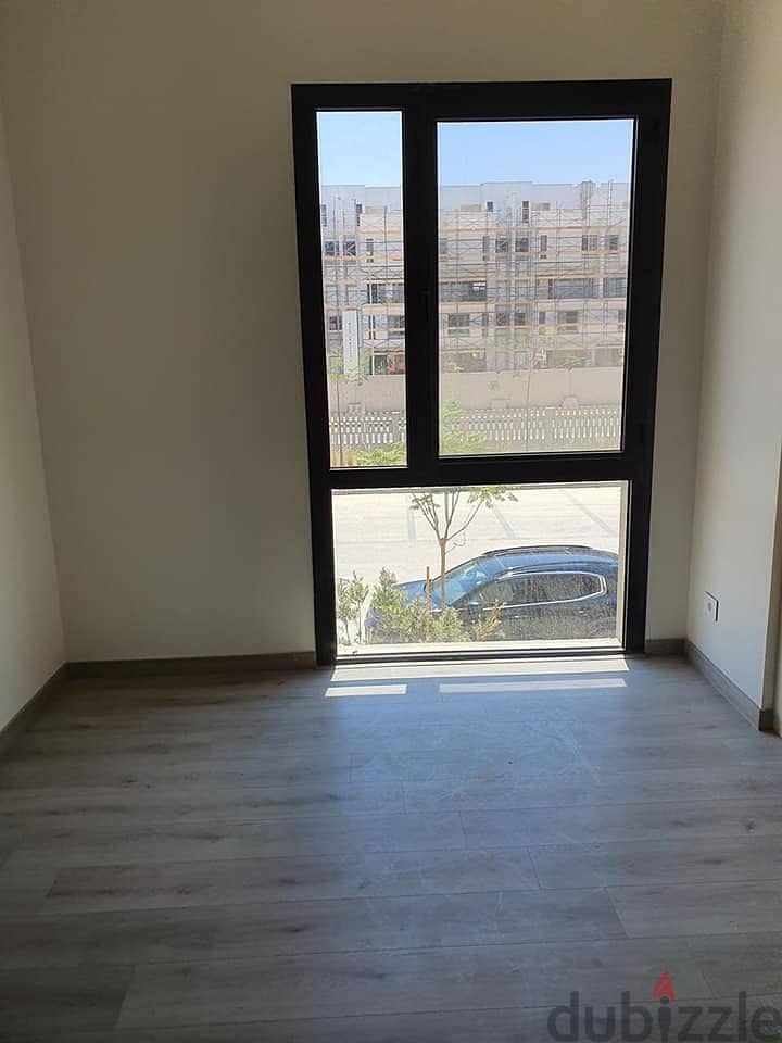 Al Burouj للبيع شقة متشطبة 3 غرف بالشروق كمبوند البروج 6