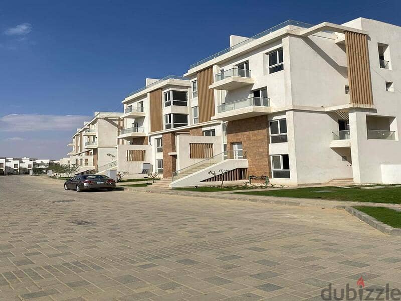 fully finished townhouse 280m very prime location 6