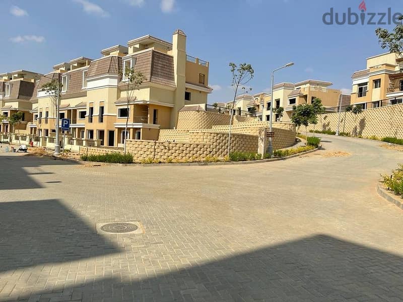 villa 239m for sale in New Cairo with a 42% discount in sarai Compound 5