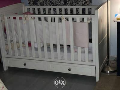 سرير اطفال