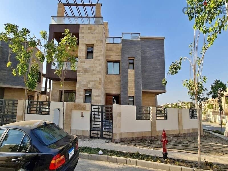 A special villa for sale at the price of a very special apartment in front of Cairo Airport, with a huge discount on cash payment of 42% 1