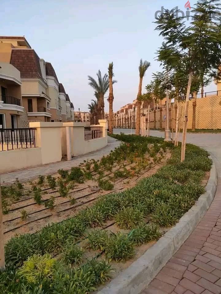 Villa for sale at the price of a two-room apartment in a special location in minutes for the Fifth Settlement (5 rooms) in Sarai Compound, 8