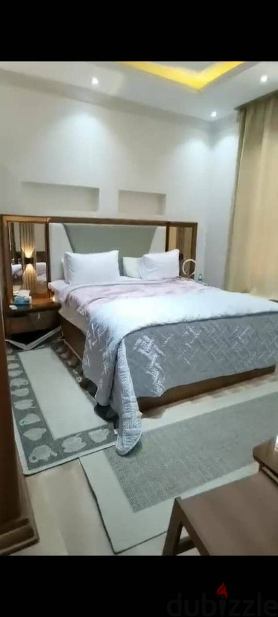 penthouse 207m fully furnished for rent in village gate  new Cairo 5