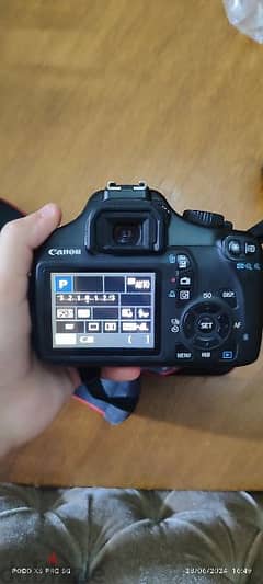 Canon EOS 1100D like a new 0