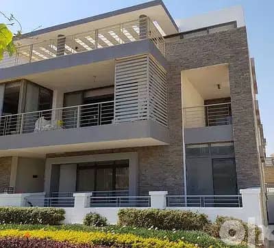 - Townhouse corner for sale in an all-villa compound in the heart of Taj City Compound, area of ​​158 square meters + private garden, directly in fron 8