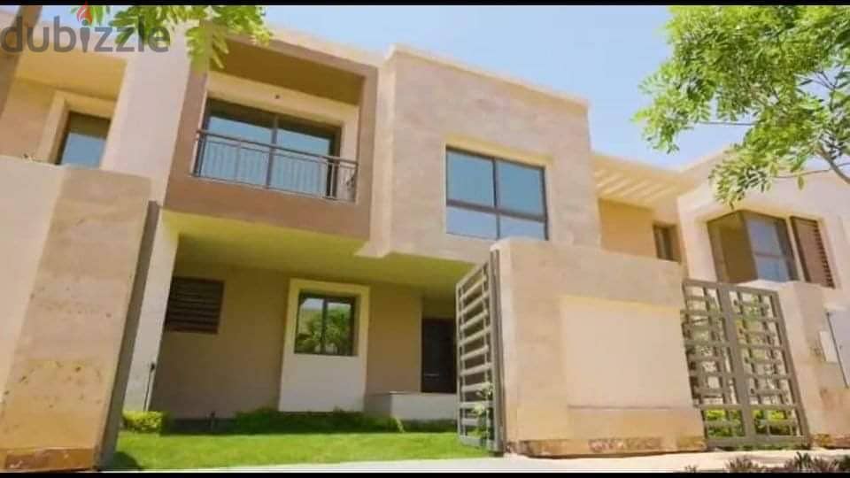 Luxury villa for sale in Taj City Compound in the First Settlement in front of Cairo Airport, also with a 42% cash discount - benefit from the cash di 1