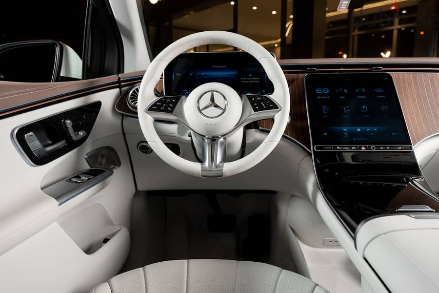 Mercedes-Benz EQE 350+ 2023 13