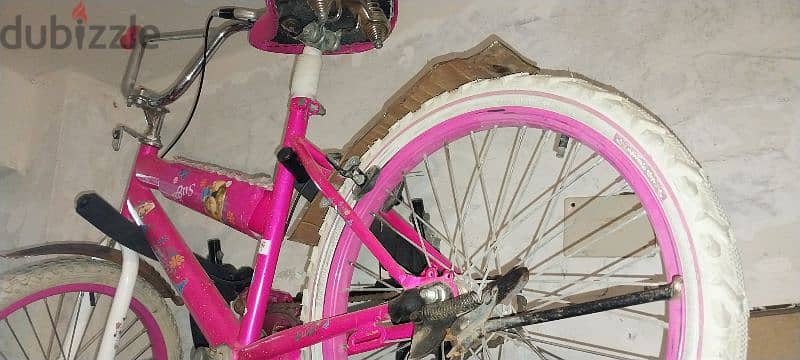 دراجة بناتي مقاس ٢٠ مستوردة لون مميز 11