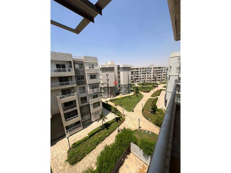 140 sqm apartment with a garden view in the best phases of Madinaty. 9