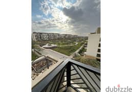 penthouse for sale in Sodic Eastown new cairo  Super Lux finishing , ready to move