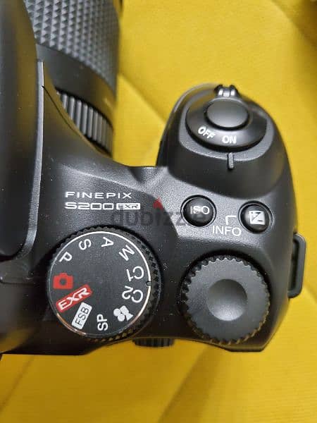 كاميرا رقمية Fujifilm جديده بملحقاتها بعدسة زووم مع حقيبة أنيقة 4