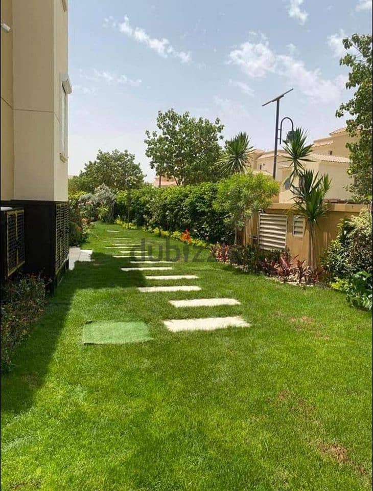 Twin house villa with 5 rooms for sale in Patio Vera Compound, New Zayed, double view, landscape and lagoon, next to Sodic and Ora 14