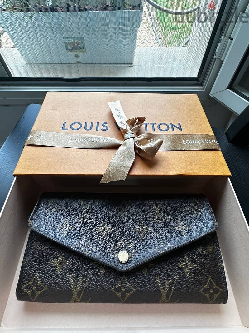 Louis Vuitton Wallet محفظه أصلية بالفاتورة 3