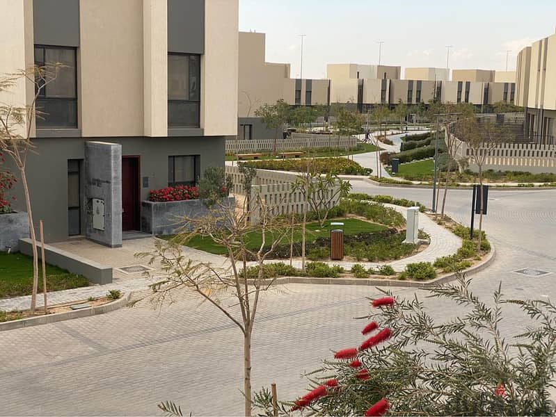 Villa for sale in Al Burouj Al Shorouk Compound in installments over the longest payment period 2