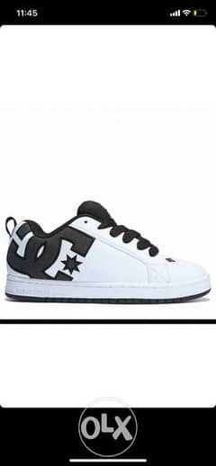 Dc hot sale white sneakers