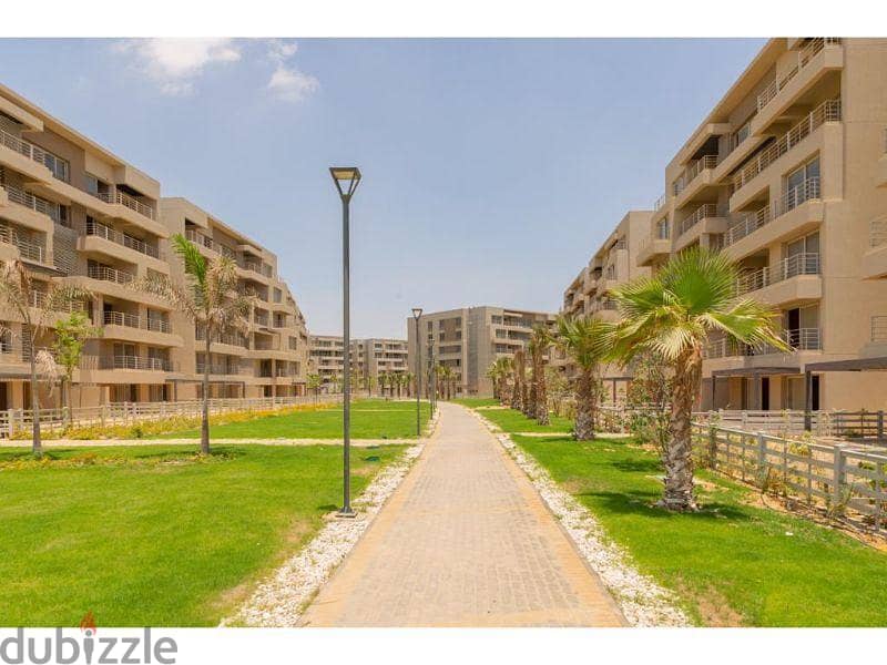 for sale Apartment 200m  in Al Marasem ground floor, garden,ready to move prime location and direct view on Landscape, under market price 4