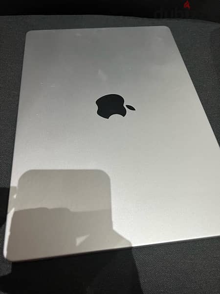 MacBook Pro M1 14 inch 5