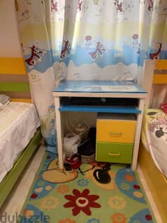غرفة نوم اطفال مستعملة ٦ سنوات. فقط 0