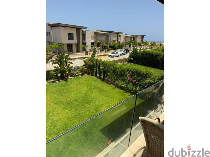 Villa 4th row partial sea view bahary furnished 0
