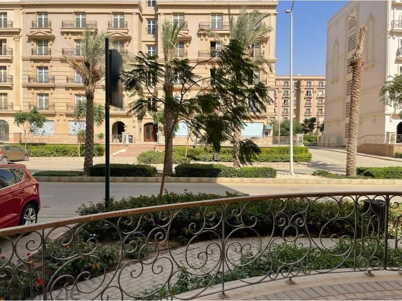 for sale apartment 207 m prime location  in Hyde Park, , ground floor with garden, Ready to move lowest total, in the market, view landscape 1
