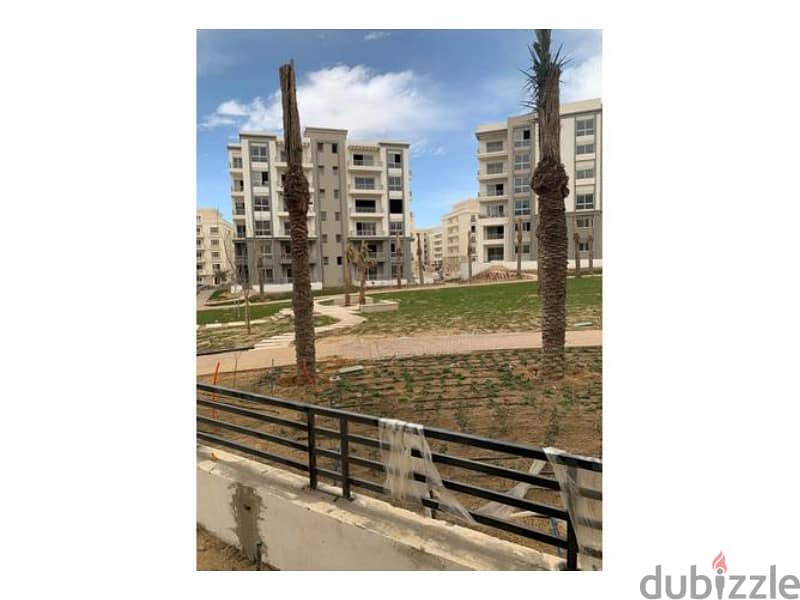 for sale apartment 207 m prime location  in Hyde Park, , ground floor with garden, Ready to move lowest total, in the market, view landscape 3