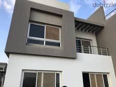 villa town house corner for sale ready to move 307m in the heart of elsheikh zayed etapa compound