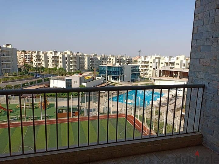 شقة 134م للبيع بكمبوند ادريس في الشيخ زايد متشطبة بالتكييفات فيو مميز 8