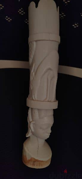 Antique old Ivory vase. . فازة سن فيل افريقي قديمة 0