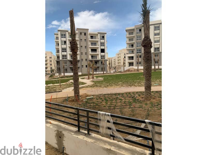 apartment 130m for sale prime location in Marasem - fifth square First Floor under market price , view landscape 8
