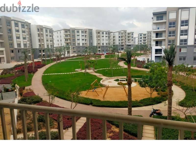 for sale apartment 130m  prime location in Marasem - fifth square   under market price , view landscape 12