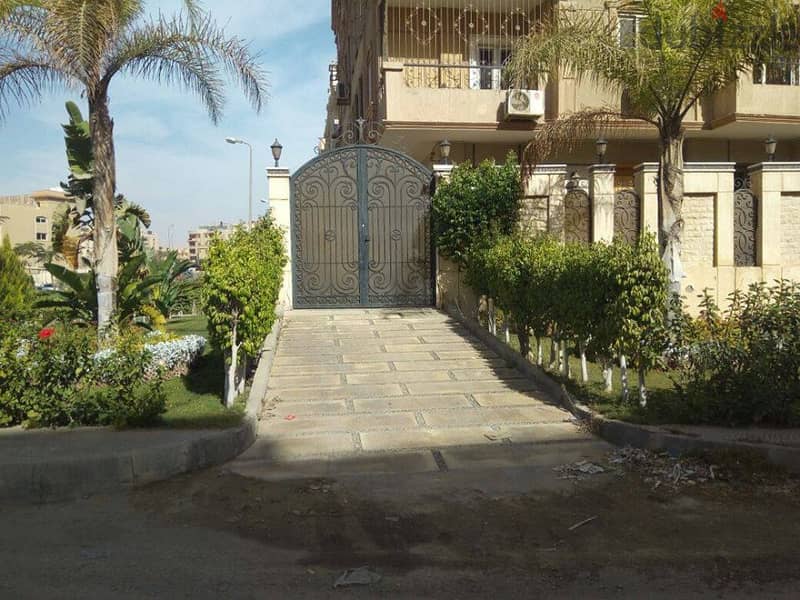Basement for sale, suitable for all purposes, distinctive, 350 square meters, next to the Egyptian School, on a large garden (west of Arabella), adapt 4