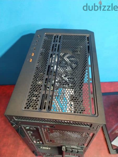 desktop computer for gaming . excellent condition 2