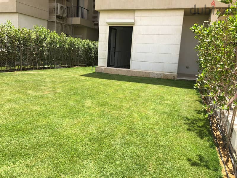 Apartment with garden for rent in marasem 5th square 0