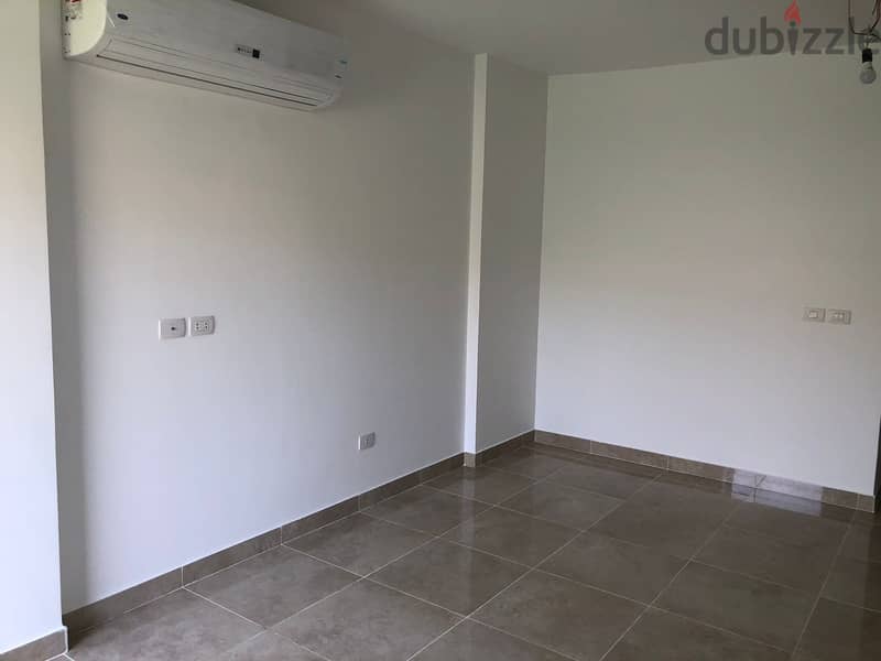 Apartment with garden for rent in marasem 5th square 2