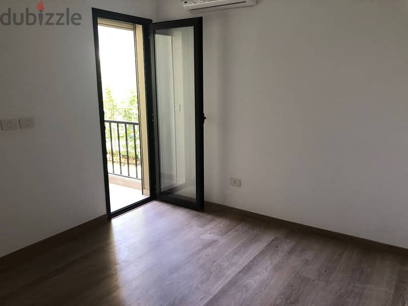 Apartment with garden for rent in marasem 5th square 5